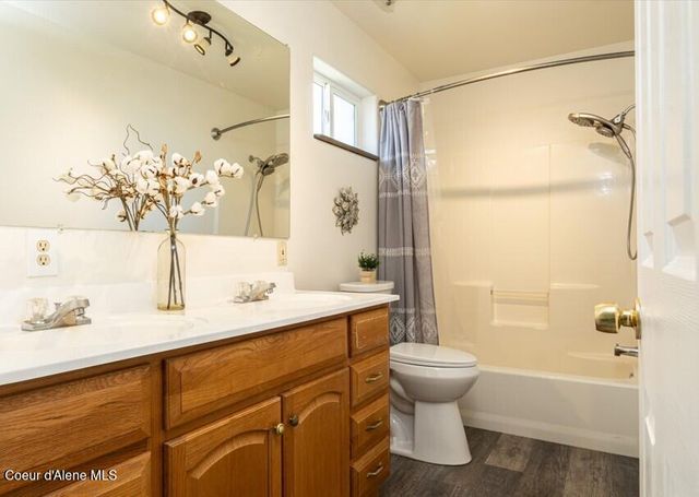 1611 Cedar ST, Sandpoint, ID 83864