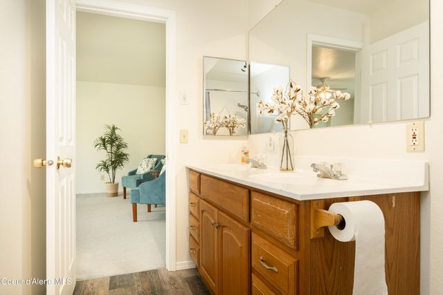 1611 Cedar ST, Sandpoint, ID 83864