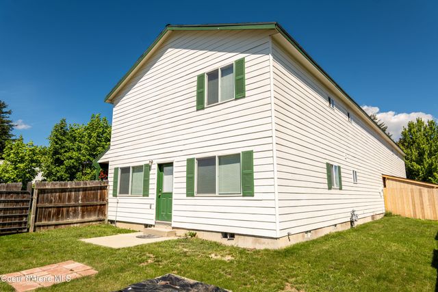 1611 Cedar ST, Sandpoint, ID 83864