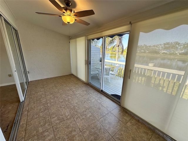 864 WATERSIDE LANE, Bradenton, FL 34209