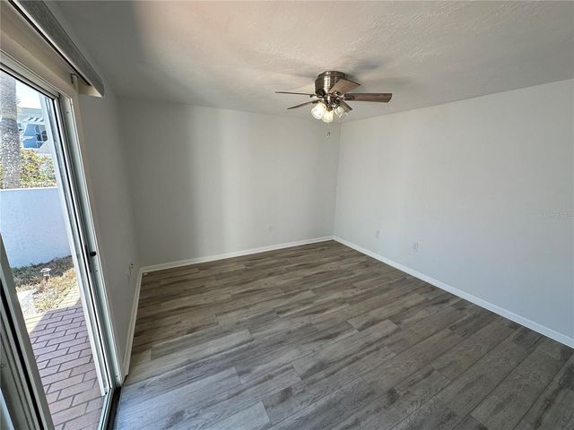 864 WATERSIDE LANE, Bradenton, FL 34209