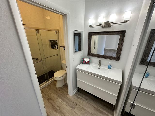 864 WATERSIDE LANE, Bradenton, FL 34209