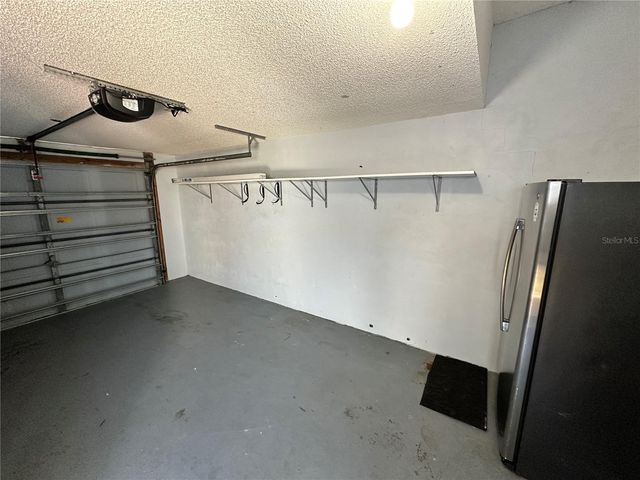 864 WATERSIDE LANE, Bradenton, FL 34209