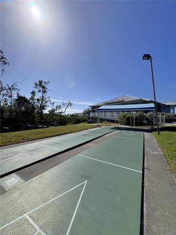 864 WATERSIDE LANE, Bradenton, FL 34209