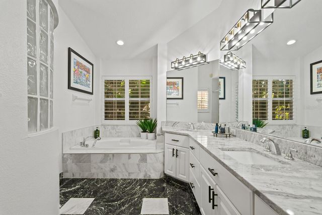 441 VILLAGE DRIVE, Tarpon Springs, FL 34689