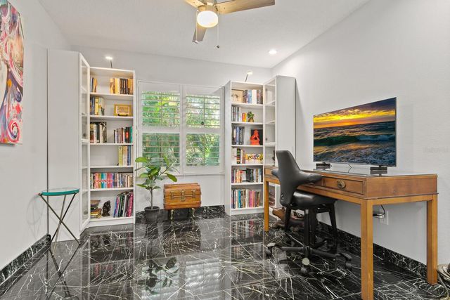 441 VILLAGE DRIVE, Tarpon Springs, FL 34689