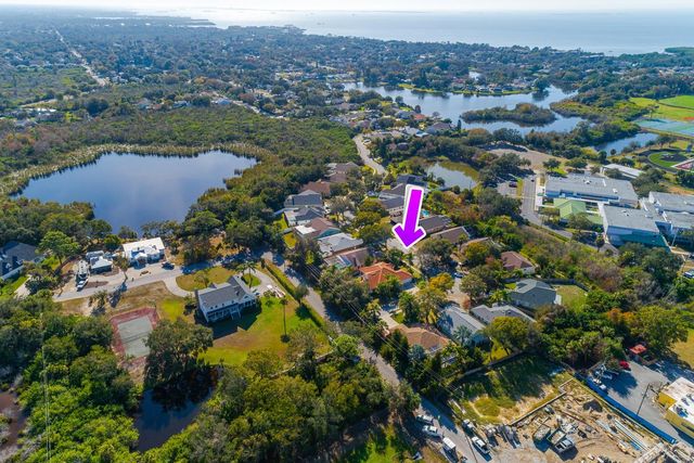 441 VILLAGE DRIVE, Tarpon Springs, FL 34689