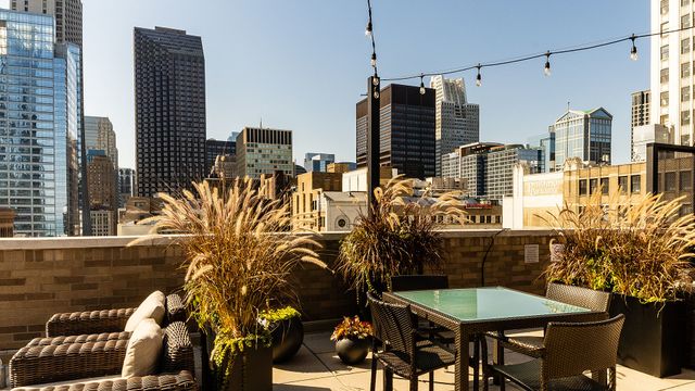6 N Michigan Avenue 904, Chicago, IL 60602