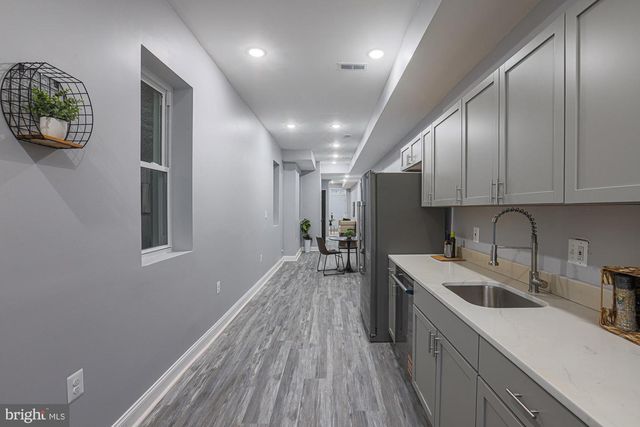 1520 E BALTIMORE ST, Baltimore, MD 21231