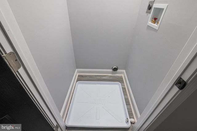 1520 E BALTIMORE ST, Baltimore, MD 21231