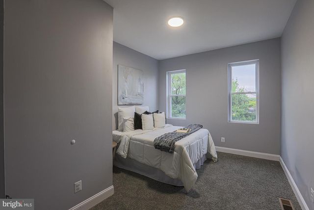 1520 E BALTIMORE ST, Baltimore, MD 21231