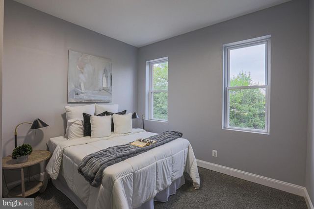 1520 E BALTIMORE ST, Baltimore, MD 21231