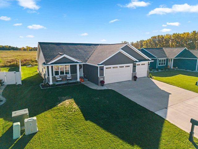 1013 GRASSY MEADOW LANE, Menasha, WI 54952