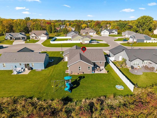 1013 GRASSY MEADOW LANE, Menasha, WI 54952