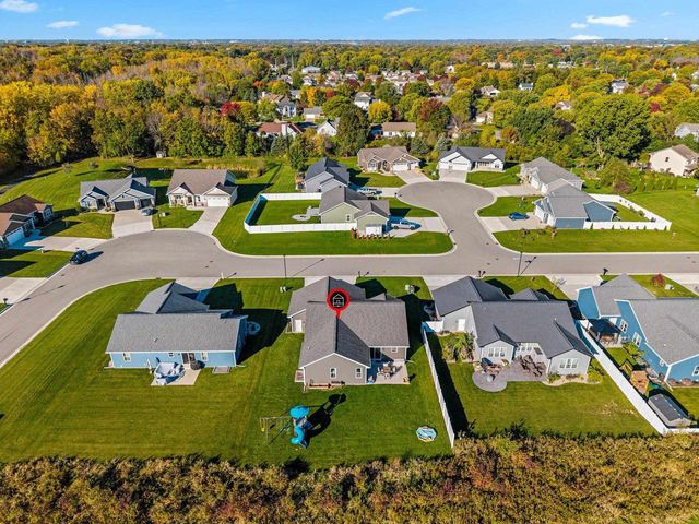 1013 GRASSY MEADOW LANE, Menasha, WI 54952