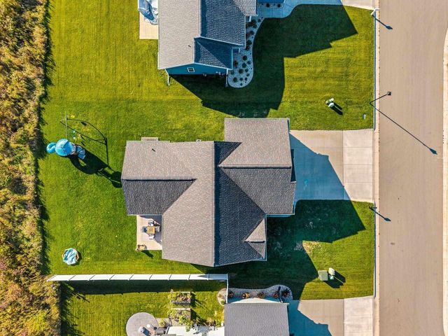 1013 GRASSY MEADOW LANE, Menasha, WI 54952
