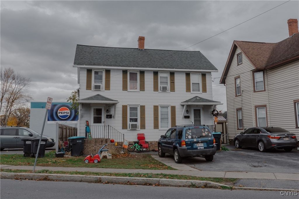 79 Wadsworth Street, Geneva City, NY 14456