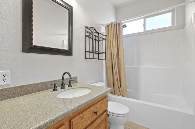 22553 S Marina Way, Cottonwood, CA 96022