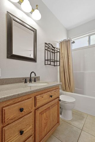 22553 S Marina Way, Cottonwood, CA 96022