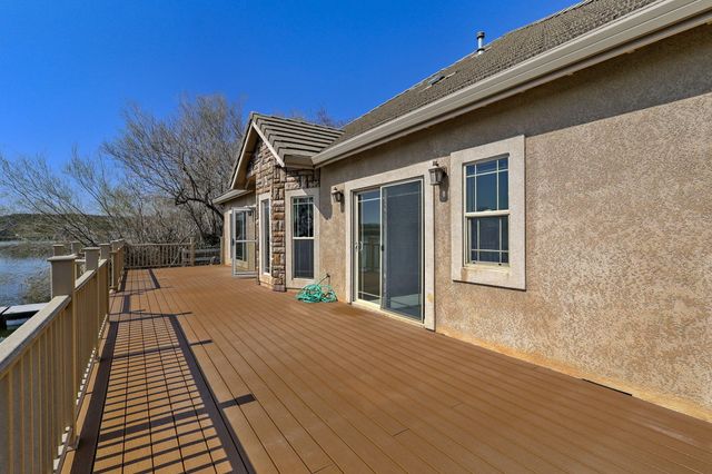 22553 S Marina Way, Cottonwood, CA 96022