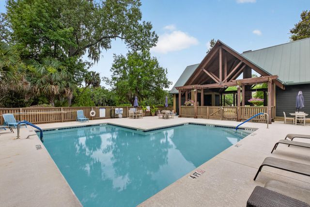 5339 Cardinal Crest, North Charleston, SC 29418