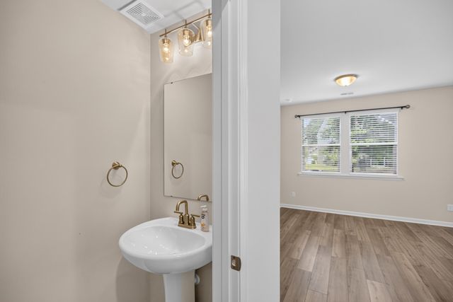 5339 Cardinal Crest, North Charleston, SC 29418