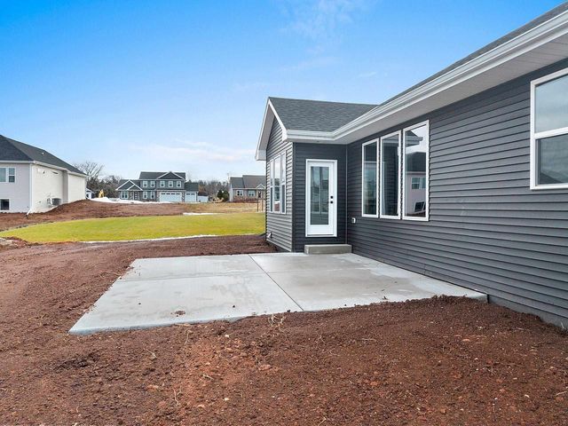 1541 RED HAWK LANDING TRAIL, De Pere, WI 54115