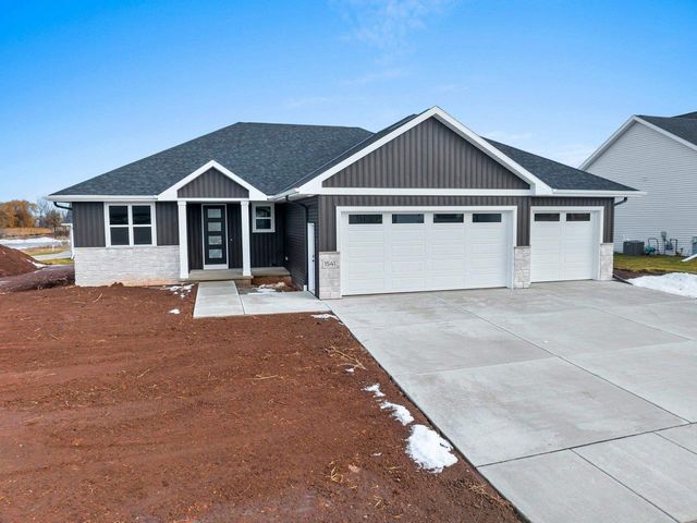 1541 RED HAWK LANDING TRAIL, De Pere, WI 54115