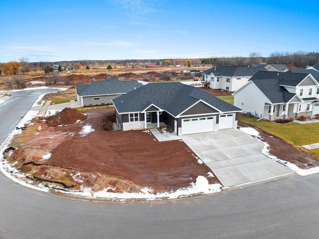 1541 RED HAWK LANDING TRAIL, De Pere, WI 54115