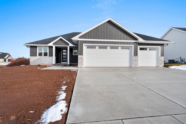 1541 RED HAWK LANDING TRAIL, De Pere, WI 54115