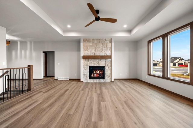 1541 RED HAWK LANDING TRAIL, De Pere, WI 54115