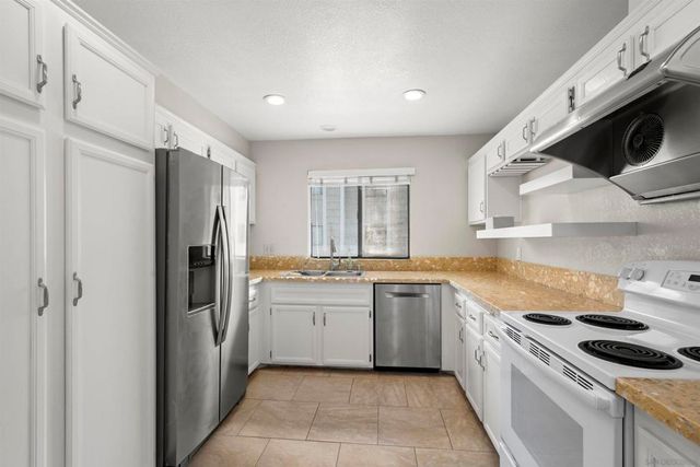 4064 Mahaila Ave C, San Diego, CA 92122