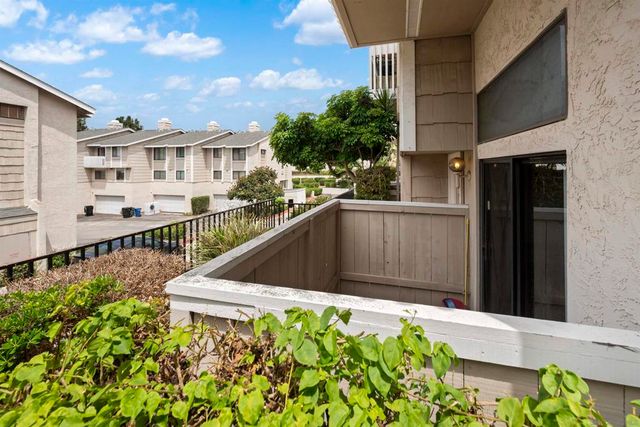 4064 Mahaila Ave C, San Diego, CA 92122