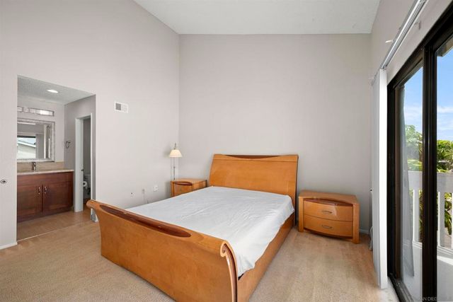 4064 Mahaila Ave C, San Diego, CA 92122