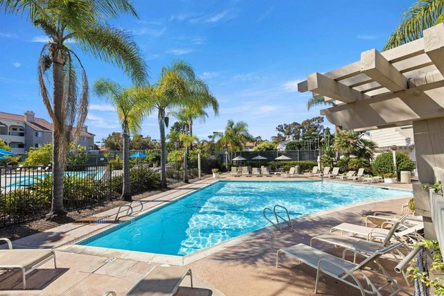 4064 Mahaila Ave C, San Diego, CA 92122