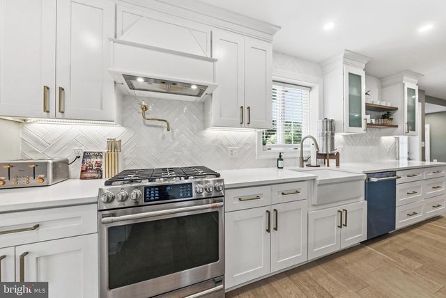 151 GEDNEY RD, Lawrenceville, NJ 08648