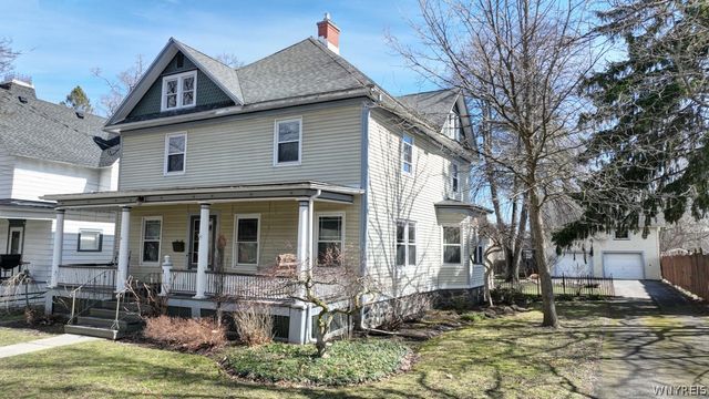 34 Park Place, Aurora, NY 14052