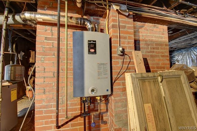 34 Park Place, Aurora, NY 14052