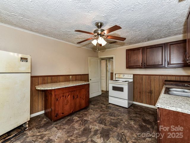 2609 Linda Avenue, Kannapolis, NC 28083