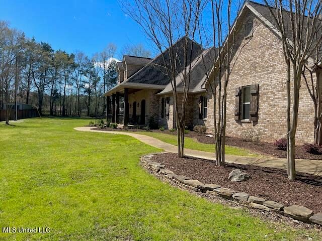 210 White Street, Florence, MS 39073