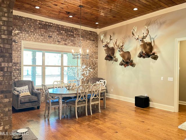 210 White Street, Florence, MS 39073