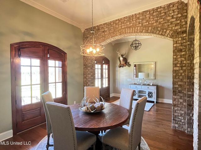 210 White Street, Florence, MS 39073