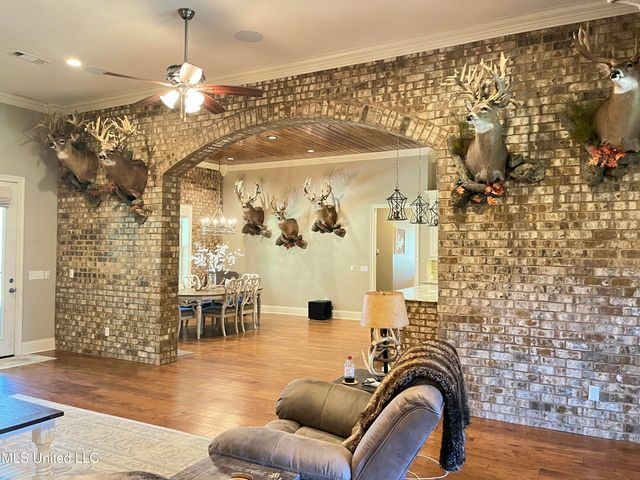 210 White Street, Florence, MS 39073