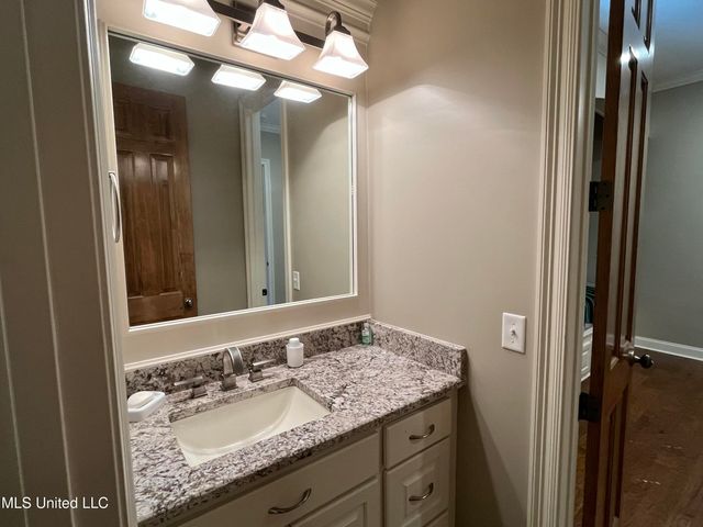 210 White Street, Florence, MS 39073