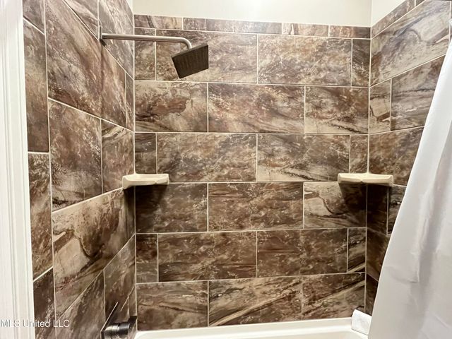 210 White Street, Florence, MS 39073