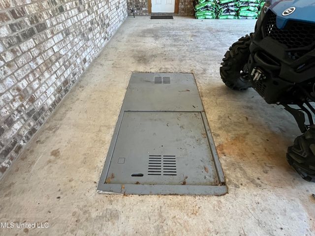 210 White Street, Florence, MS 39073