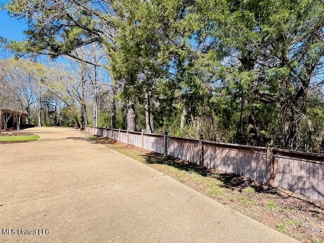 210 White Street, Florence, MS 39073