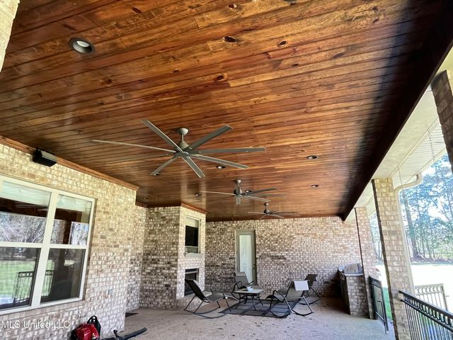 210 White Street, Florence, MS 39073