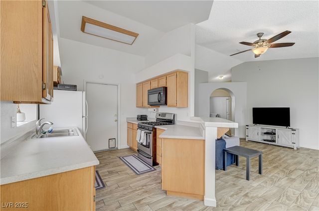 954 Chaps Circle, Henderson, NV 89002