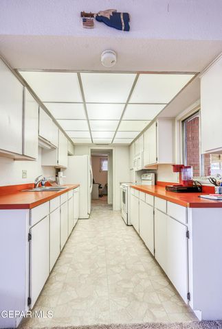 3504 VOLCANIC Avenue, El Paso, TX 79904